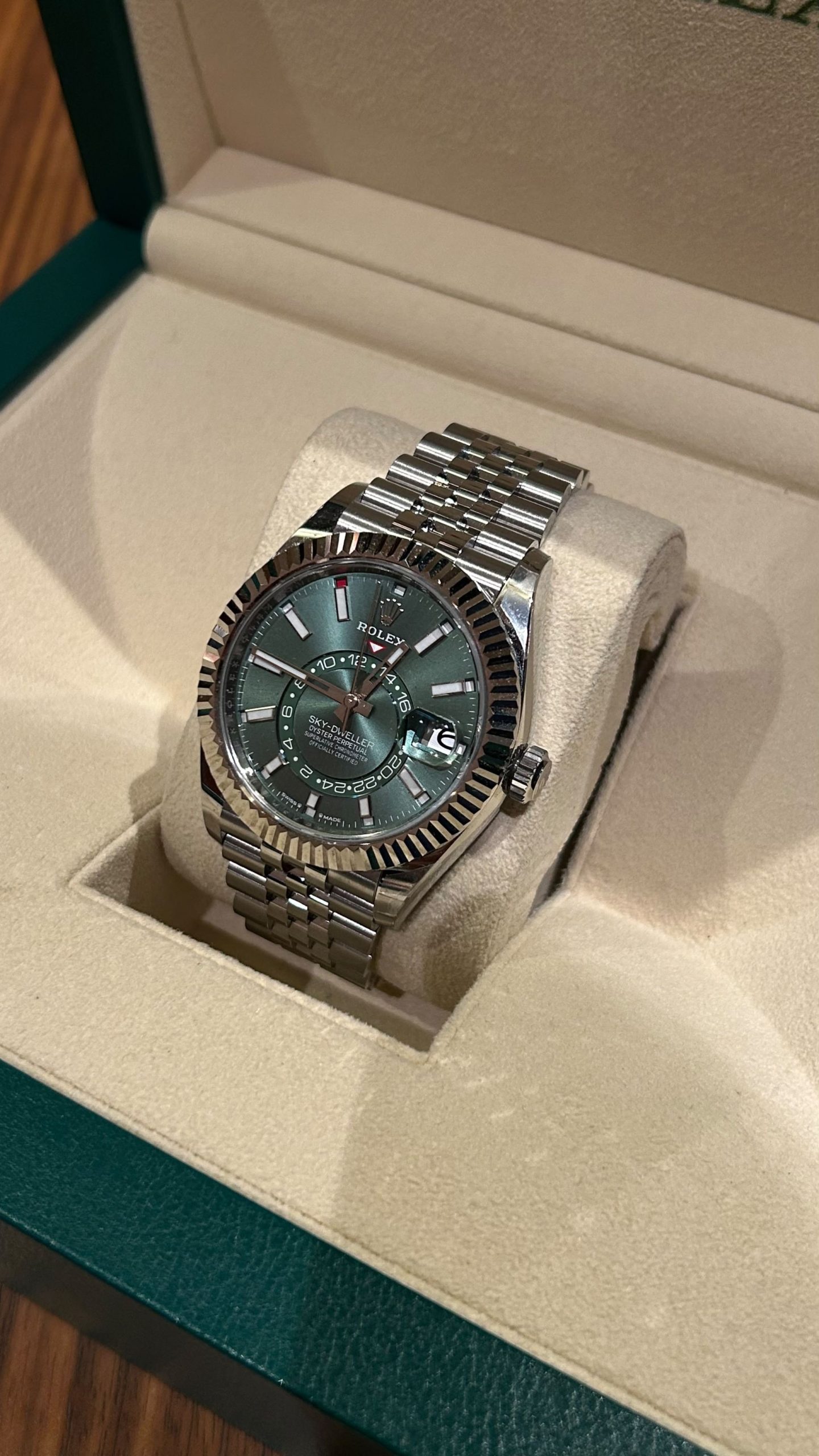 Rolex Sky-Dweller 2026 Sıfır - $32,500 - Satılık Lüks Saat